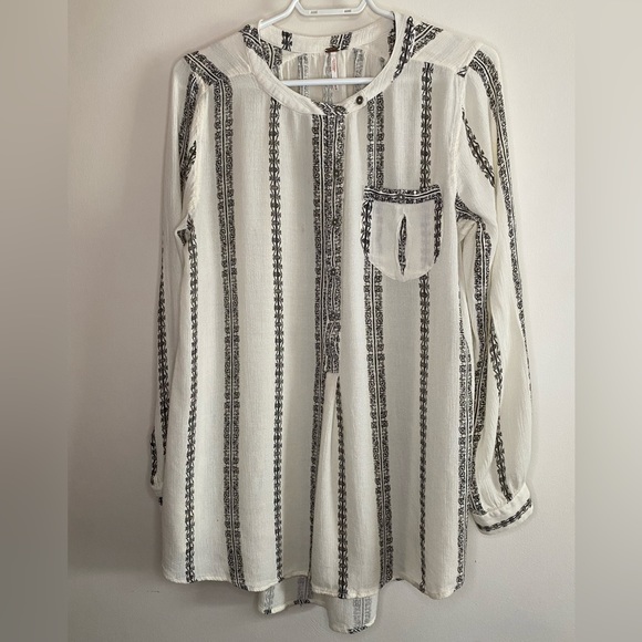 Free People Magic Pullover in Vanilla Combo - Picture 4 of 10